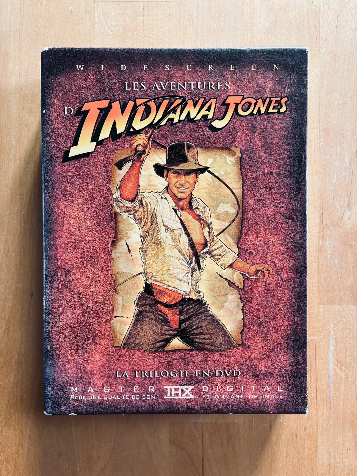 Coffret 4 DVD trilogie Indiana Jones de Steven Spielberg.